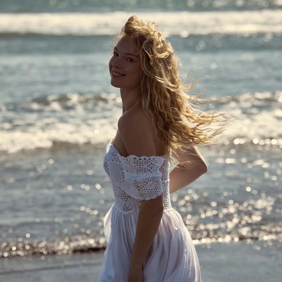 Doen Modeira White Crochet Dress - Picture 3 of 9